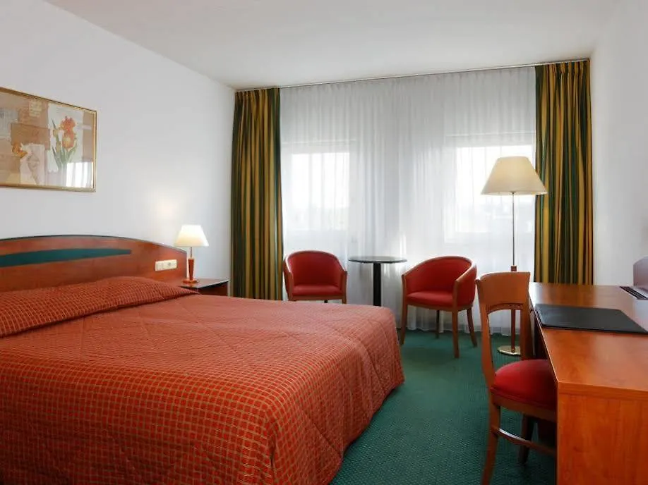 NH Maastricht Hotel