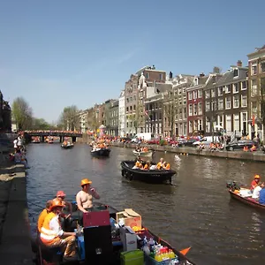  Hostel Uptown Nederland