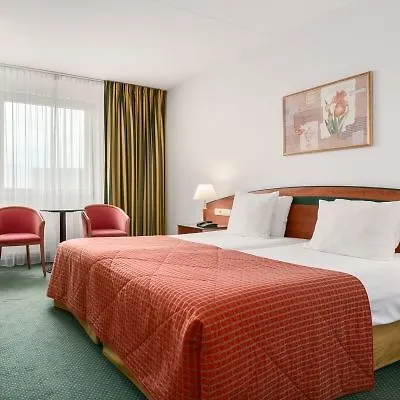Nh Maastricht Hotel